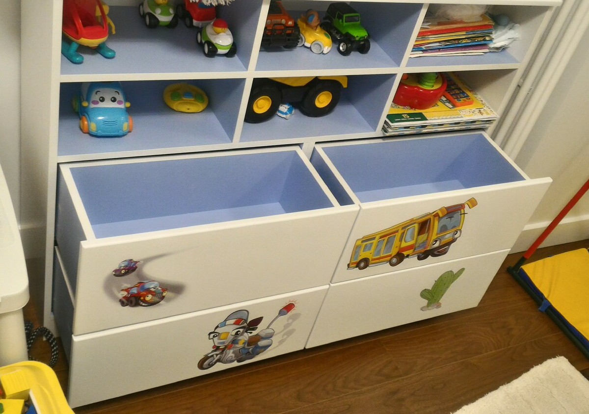 Зеркальные двери купе с раскладкой в проём